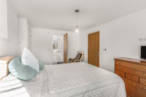 Photo 35- click for photo gallery